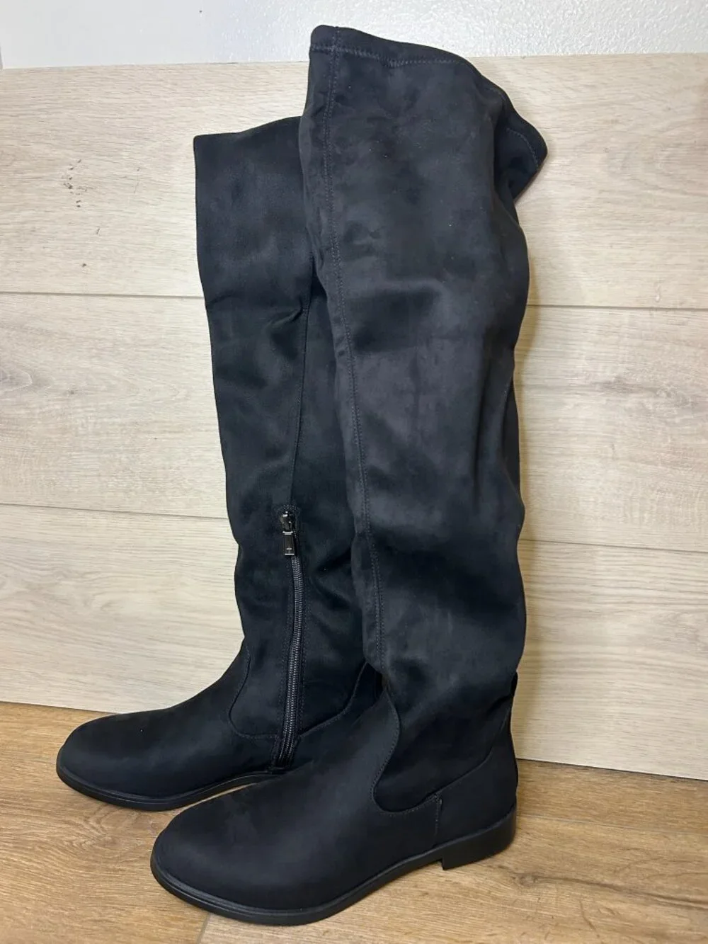 Kenneth Cole Reaction Wind-Y Over The Knee Boot 5.5M